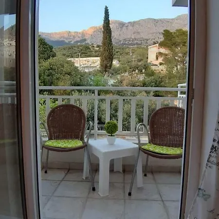 Tomi Apartmán