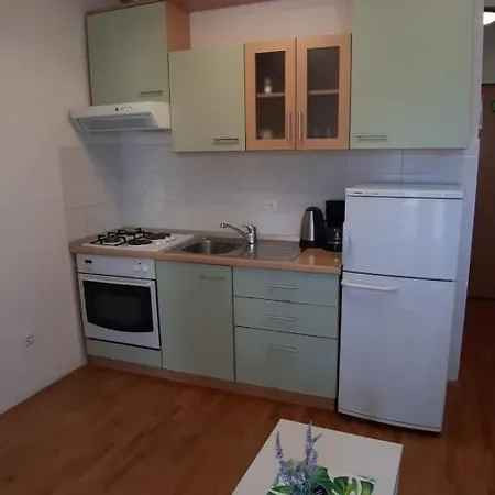 Tomi Apartmán Podgora (Split-Dalmatia)